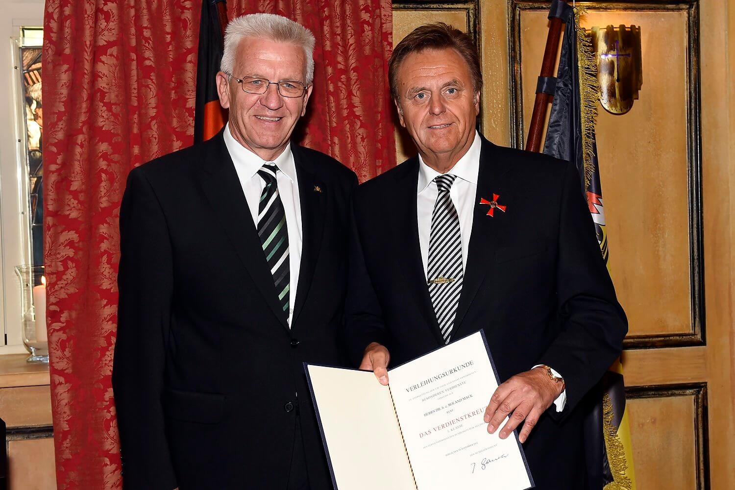 Europa-Park Inhaber Roland Mack mit Bundesverdienstkreuz 1. Klasse ausgezeichnet