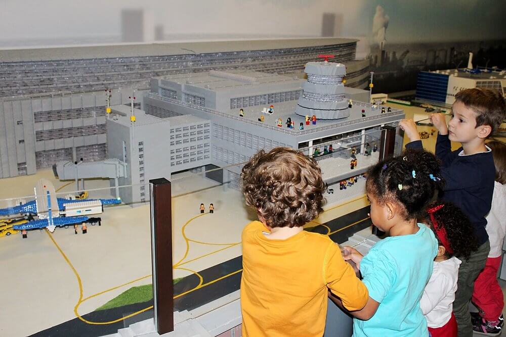 Flughafen Düsseldorf International im Legoland Discovery Center Oberhausen