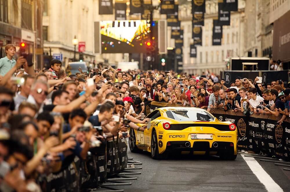 Europa-Park ist Etappenziel für „Gumball 3000“