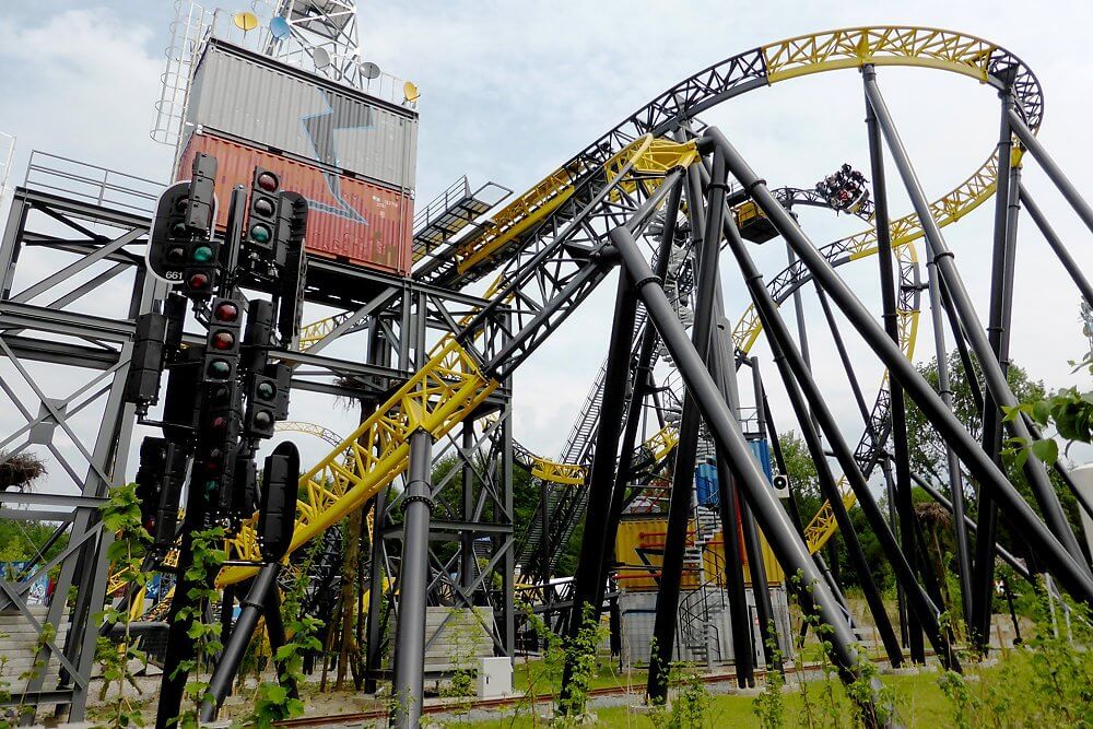 Achterbahn Lost Gravity im Freizeitpark Walibi Holland