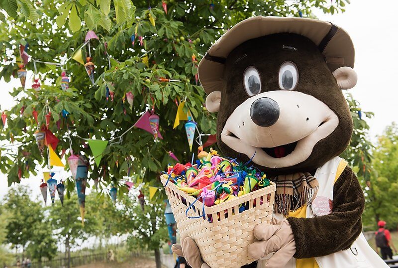 BELANTIS-Maulwurf Buddel freut sich auf das Zuckertütenfest
