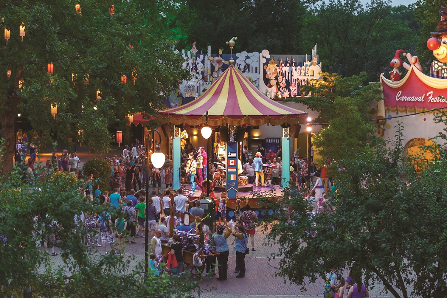 Sommerfestival im Freizeitpark Efteling